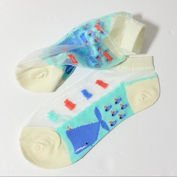 2/$15🎉NWT Ocean Whales Sheer Blue Ankle Socks - Picture 2 of 8